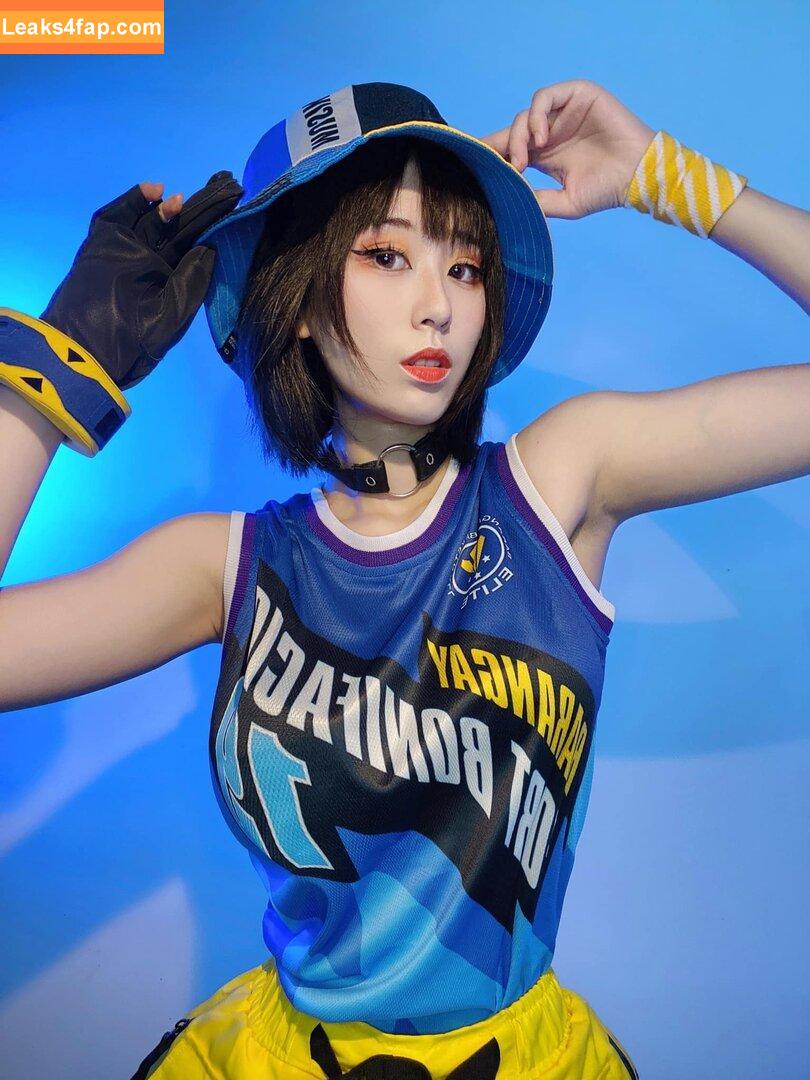 Larissa Rochefort / larissarochefort / larochefort11 leaked photo photo #0220