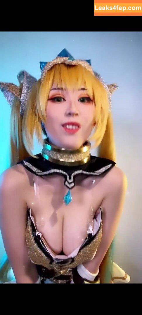 Larissa Rochefort / larissarochefort / larochefort11 leaked photo photo #0634