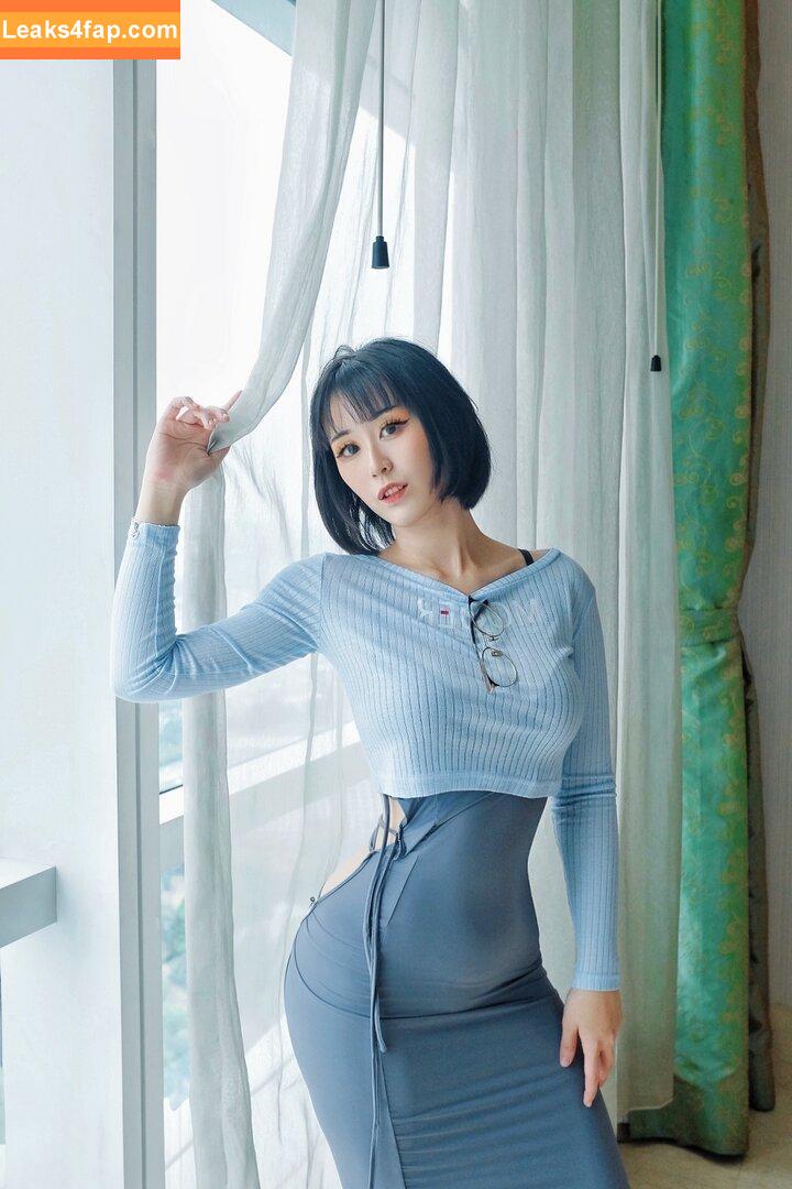 Larissa Rochefort / larissarochefort / larochefort11 leaked photo photo #0676