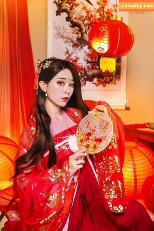 Larissa Rochefort фото #0050