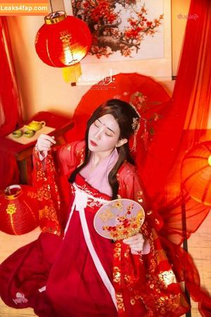 Larissa Rochefort фото #0051