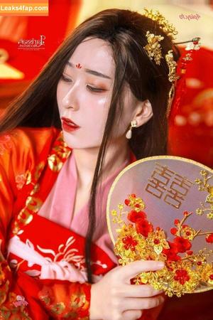 Larissa Rochefort фото #0060