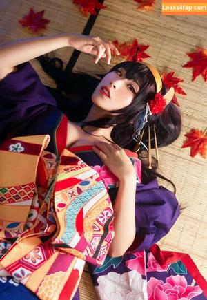 Larissa Rochefort фото #0073