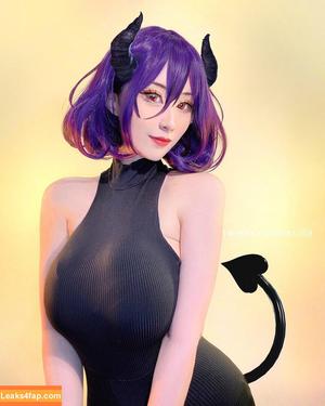 Larissa Rochefort фото #0092