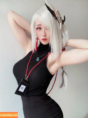 Larissa Rochefort фото #0095