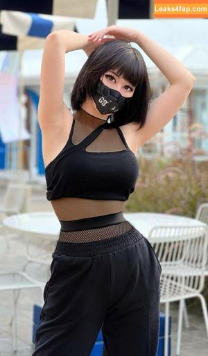 Larissa Rochefort фото #0100