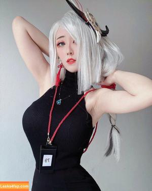 Larissa Rochefort фото #0101