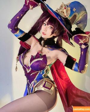 Larissa Rochefort фото #0112