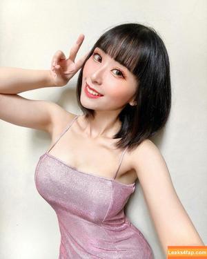 Larissa Rochefort фото #0146