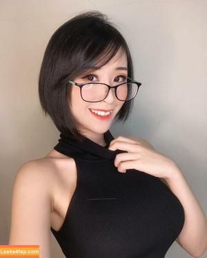 Larissa Rochefort фото #0147