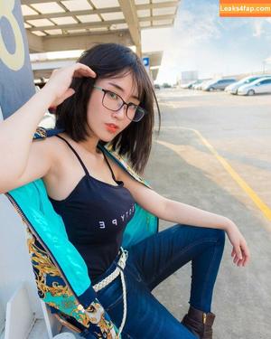 Larissa Rochefort фото #0148