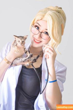 Larissa Rochefort фото #0155