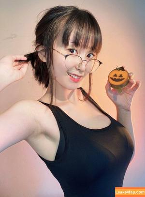 Larissa Rochefort фото #0215