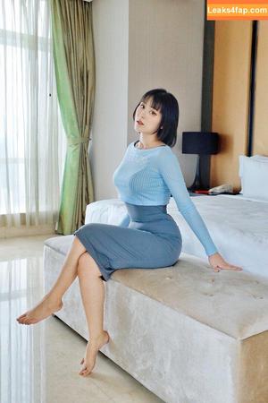 Larissa Rochefort photo #0674