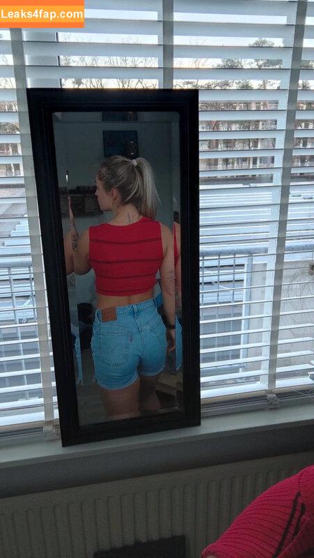 Larissa Van Meerten / larissavanmeerten leaked photo photo #0134