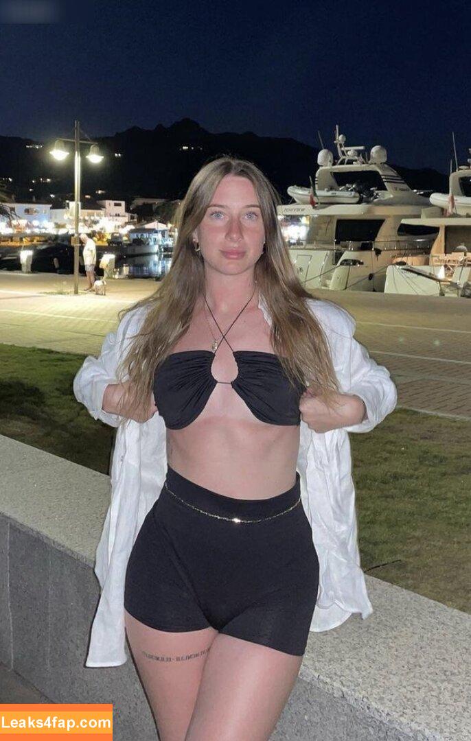 Larissaxra leaked photo photo #0010