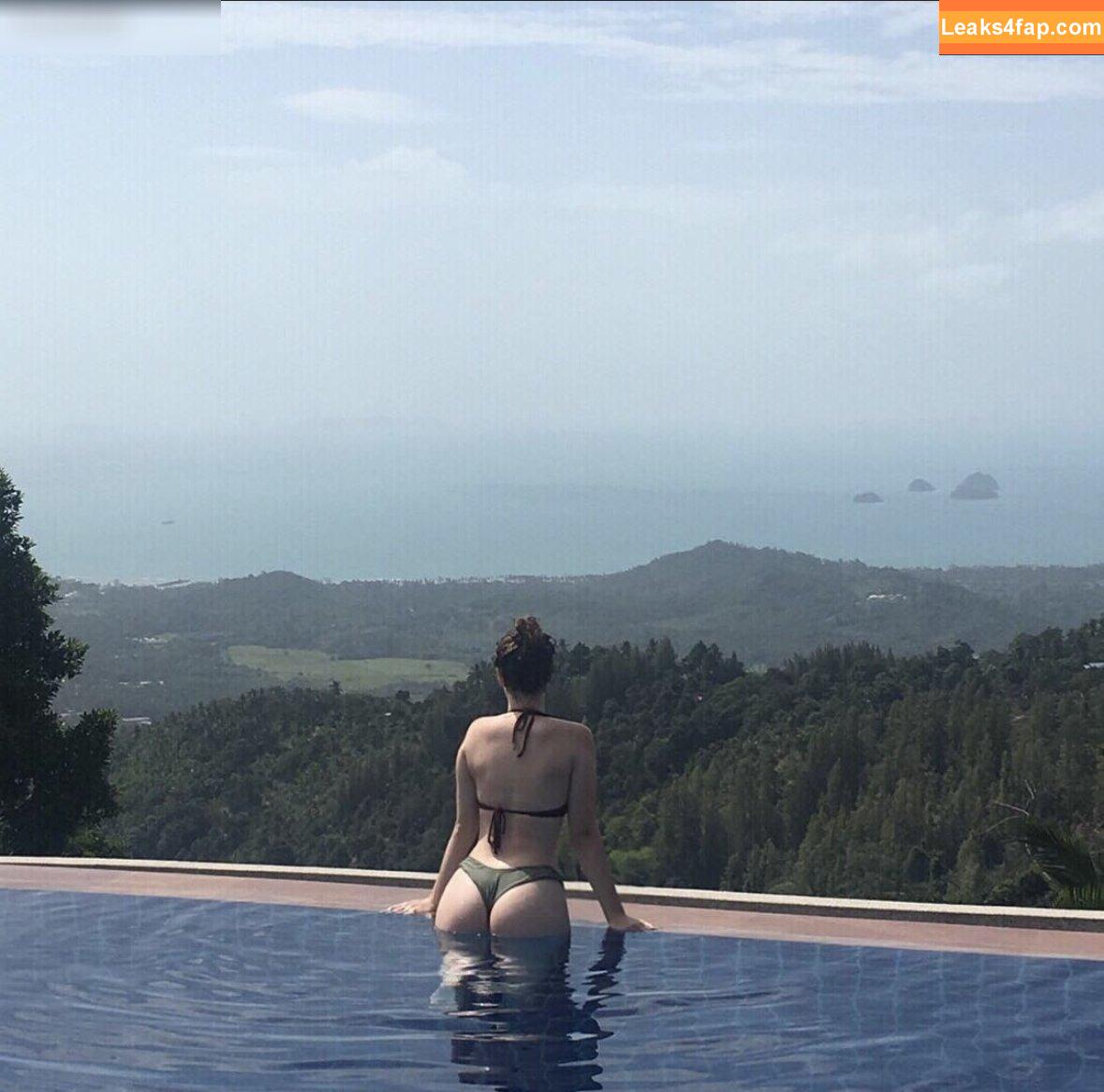 Larissaxra leaked photo photo #0048