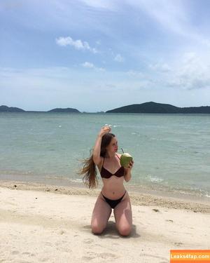 Larissaxra photo #0029