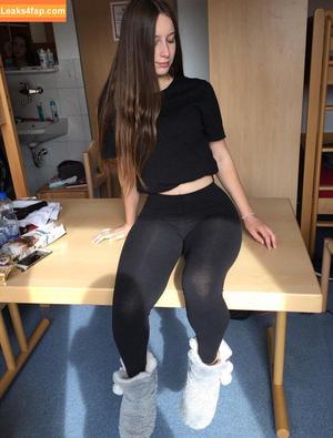 Larissaxra photo #0081