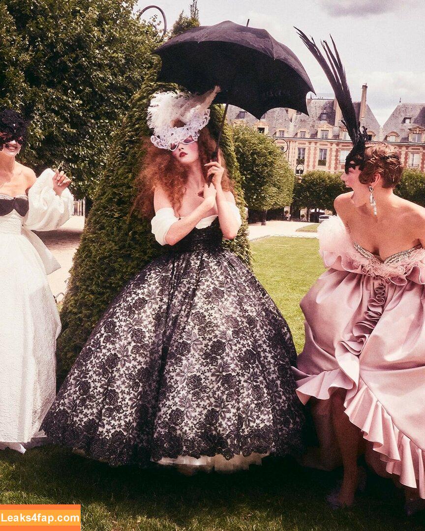 Larsen Thompson / larsenthompson слитое фото фото #0166