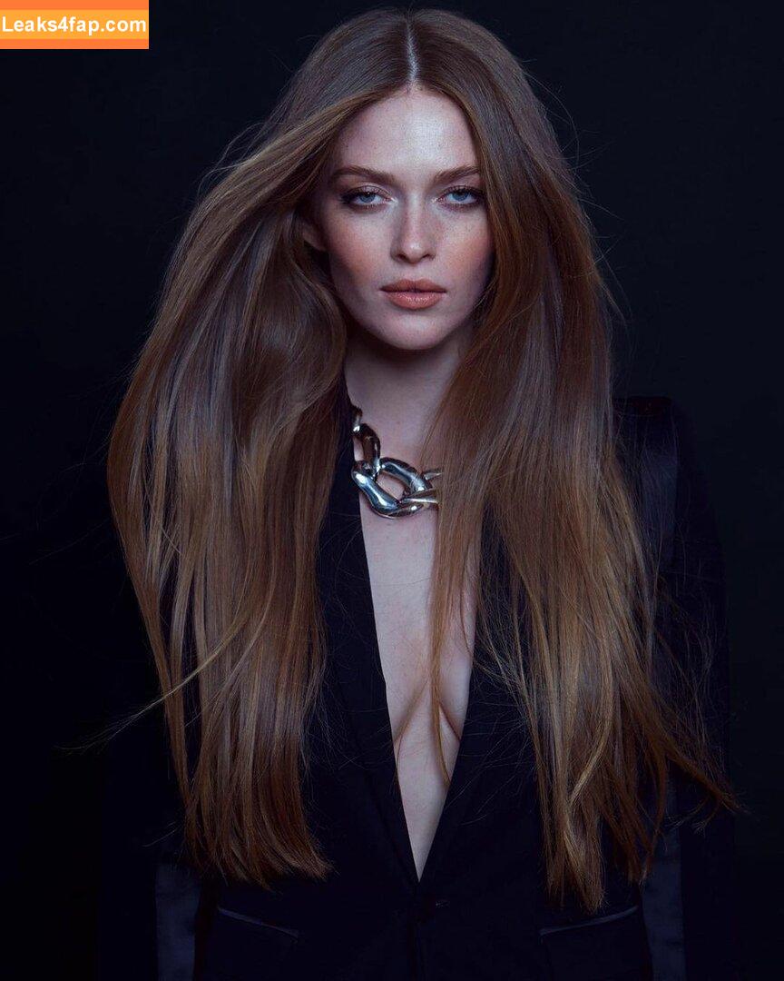 Larsen Thompson / larsenthompson слитое фото фото #0277