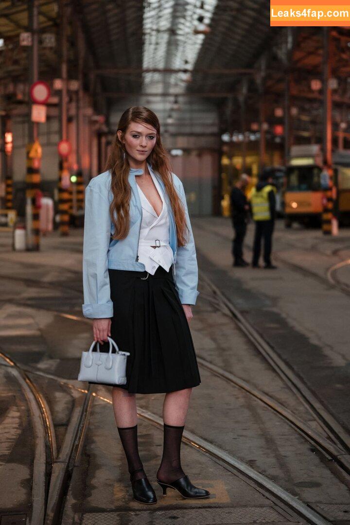 Larsen Thompson / larsenthompson слитое фото фото #0304