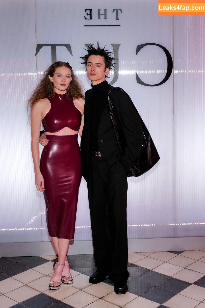 Larsen Thompson / larsenthompson слитое фото фото #0701