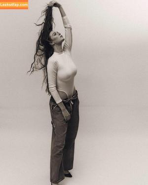Larsen Thompson фото #0022