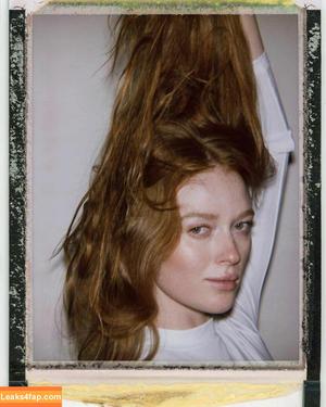 Larsen Thompson фото #0024
