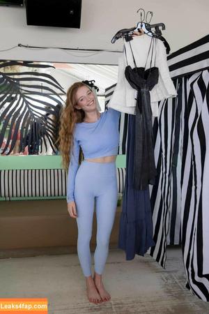 Larsen Thompson фото #0034