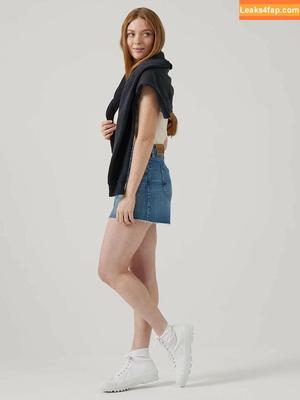 Larsen Thompson фото #0262
