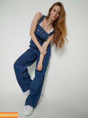 Larsen Thompson фото #0450