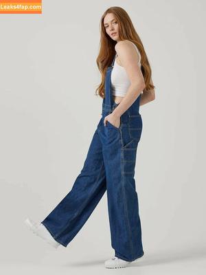 Larsen Thompson фото #0451