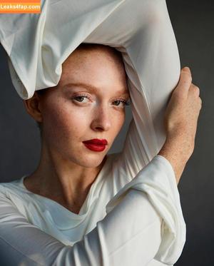 Larsen Thompson photo #0565