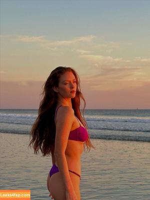 Larsen Thompson photo #0792