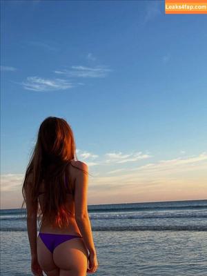 Larsen Thompson photo #0796