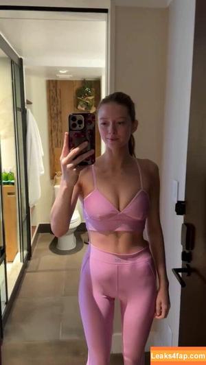 Larsen Thompson photo #0849