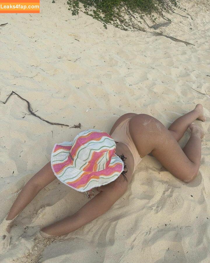 Lasirena69 / Antonella / lasirena69_ слитое фото фото #0275