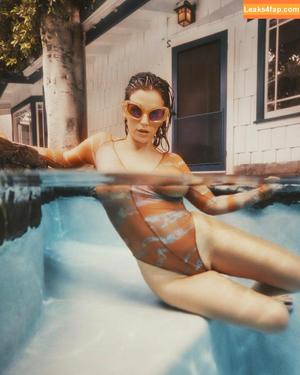 Lasirena69 photo #0328