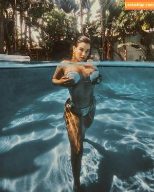 Lasirena69 photo #0348