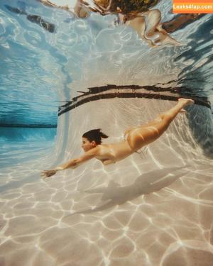 Lasirena69 photo #0350