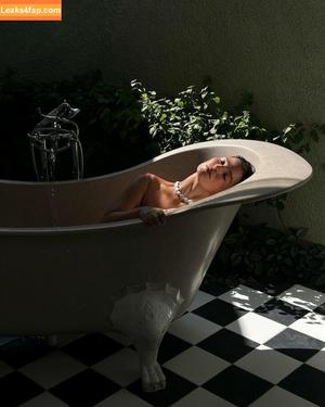 Lasirena69 photo #0516