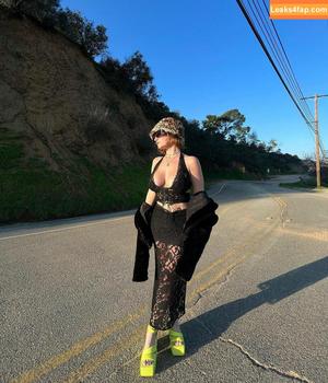 Lasirena69 photo #0636