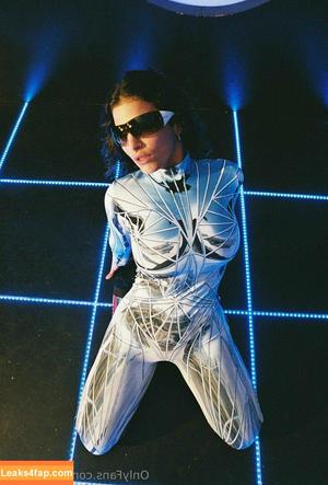 Lasirena69 photo #0733