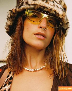 Lasirena69 photo #0756