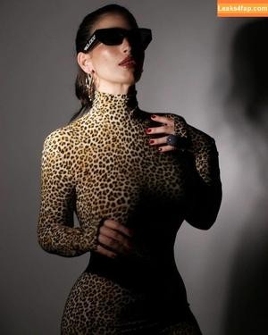 Lasirena69 photo #0923