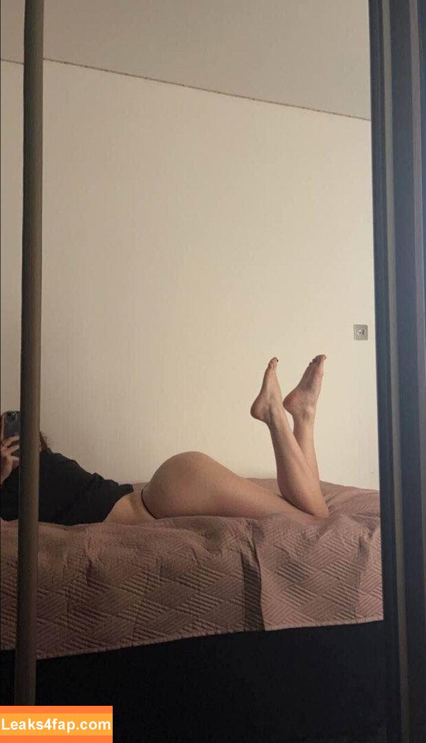 laska_privv /  leaked photo photo #0023