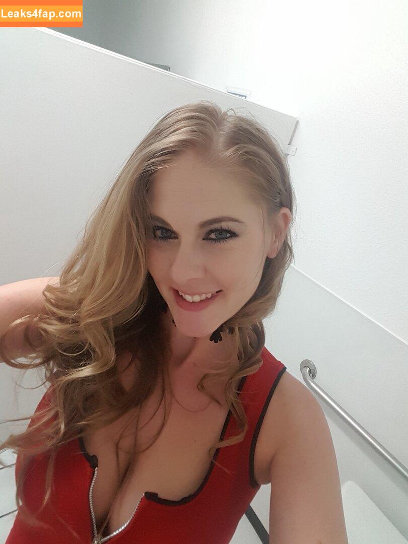 LasVegasHotwife / lasvegashotwife69 leaked photo photo #0187