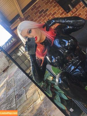 latex_alina photo #0011