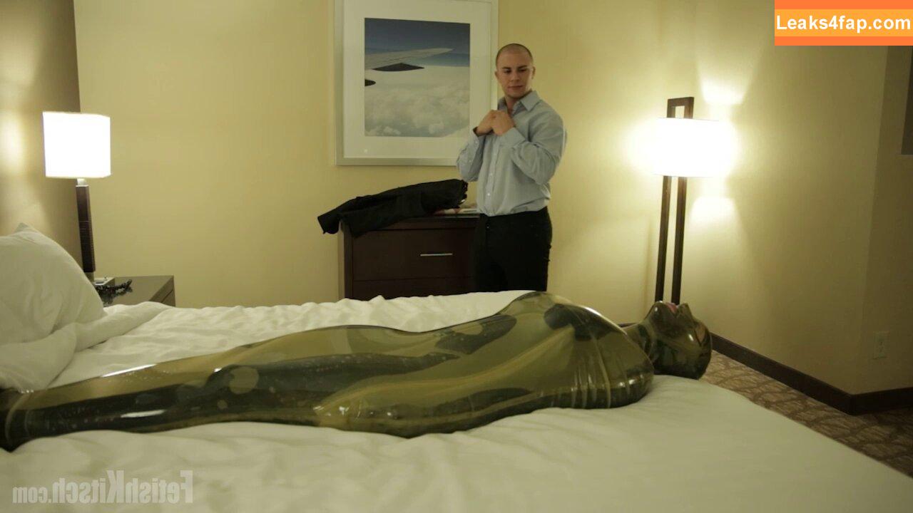 Latex Fetish / misslatexxx слитое фото фото #0178